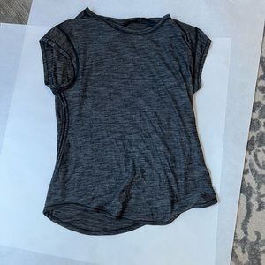lululemon size 6 shirt